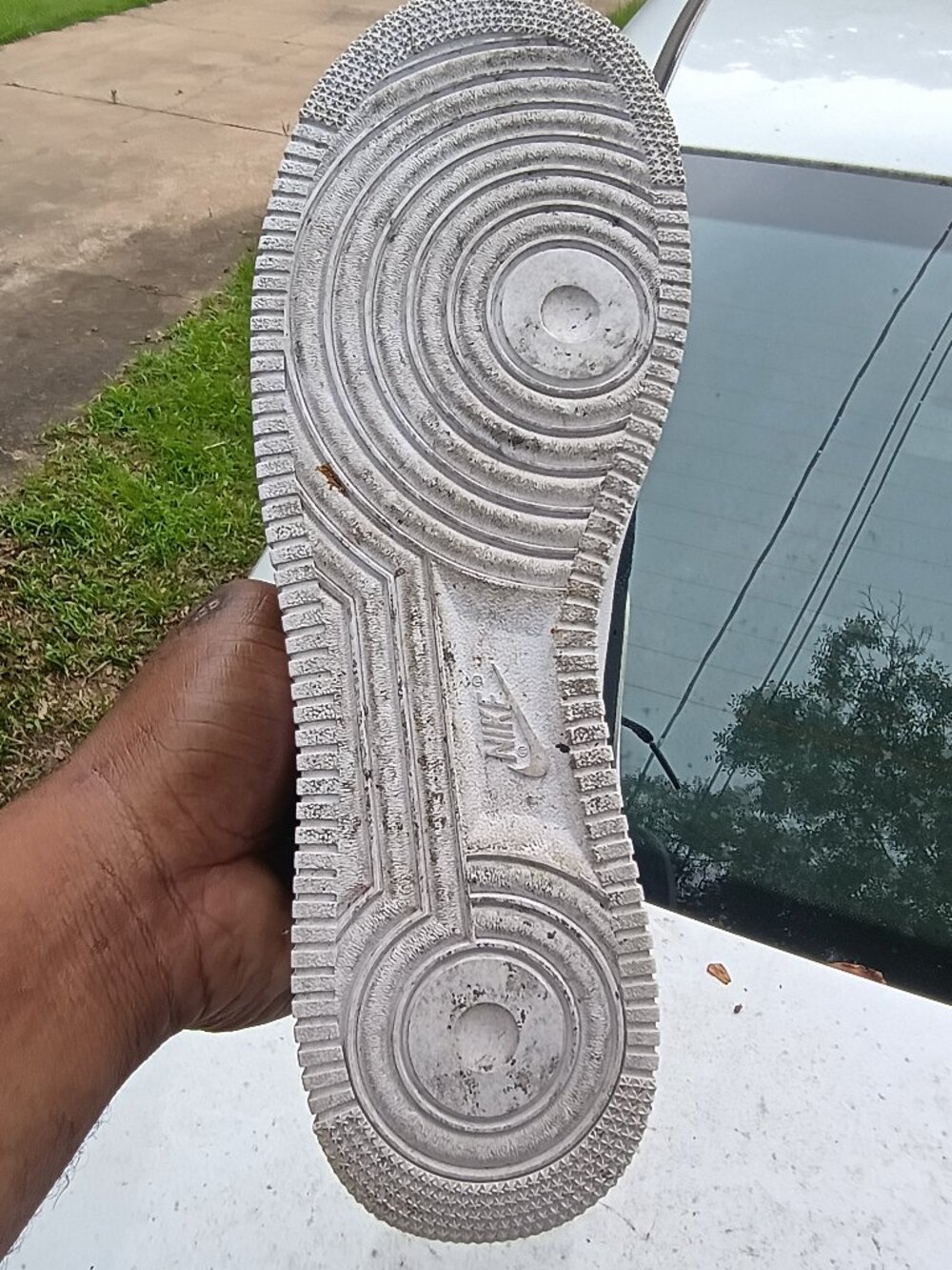Air force 1s - Picture 4 of 5